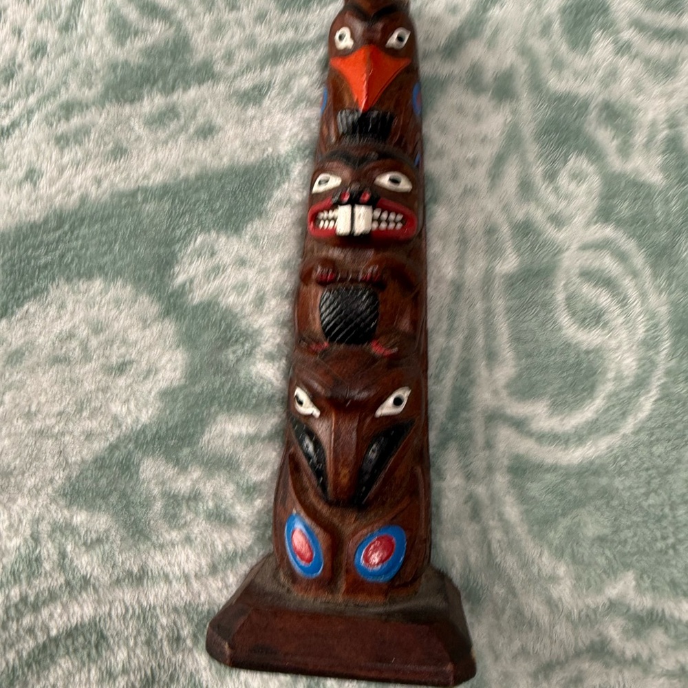 Wooden Totem Pole Decor
